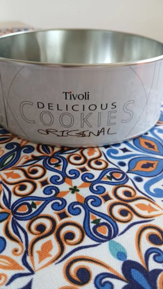 Portabiscotti in latta Tivoli Muesli & Cranberry