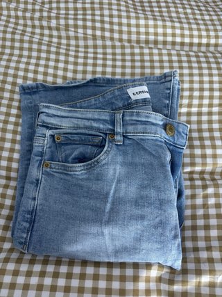 Pantalones vaqueros Bershka azules