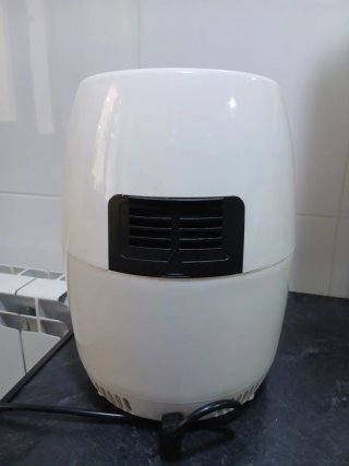 Freidora de aire Cecotec blanca