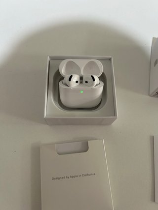 Airpods 4ª Gen ANC Cuffie Apple Bianche