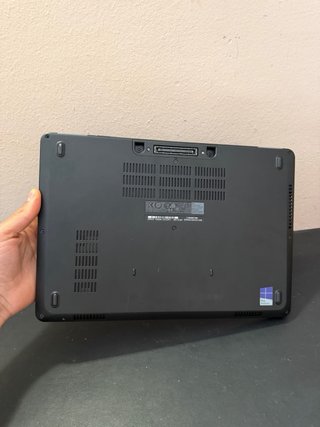 Portátil Dell i5