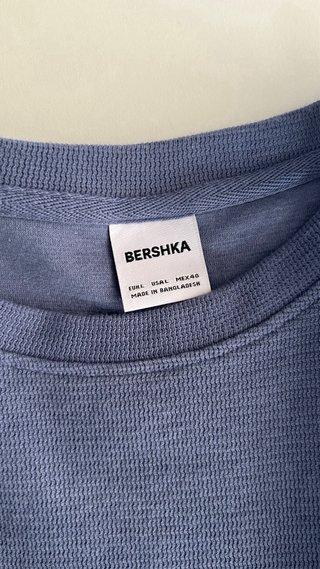 Camiseta azul de vestir