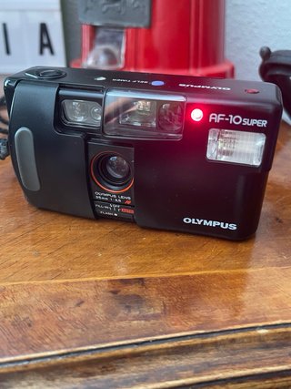 Olympus AF-10 Super Cámara Compacta