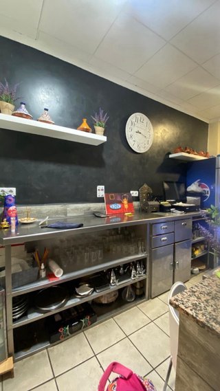 Se traspasa acogedor restaurante–cafetería