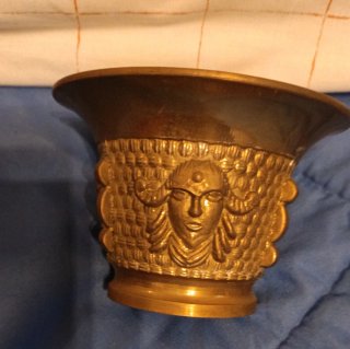 Set de 3 candelabros y mortero de bronce