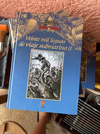 Colección de 11 libros de julio verne( azules)