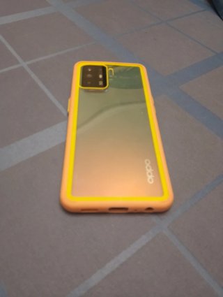 Teléfono multicolor OPPO