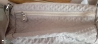 Bolso bandolera beige con dibujo
