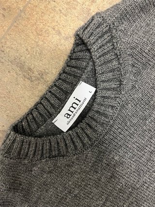 Jersey Ami Paris Gris Corazón Rojo