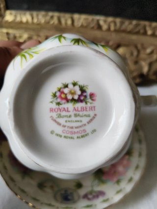 Tazza da the Royal Albert October