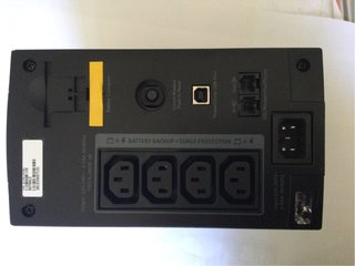 Gruppo di continuità APC Back-UPS 700