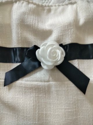 Vestido blanco corto niña con lazo