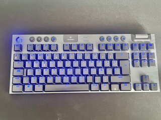 Teclado Mecánico Logitech G915 TKL RGB
