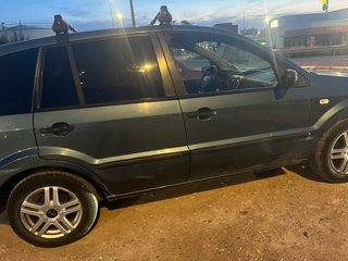 Ford Fusion 2004