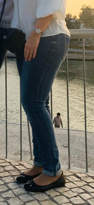 Pantalón vaquero Sfera con pedrería