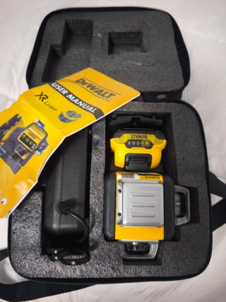 Nivel Láser DeWalt con Cargador y Maletín