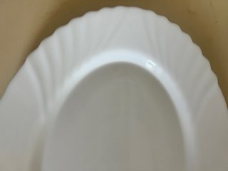 Piatto da portata ovale in porcellana bianca