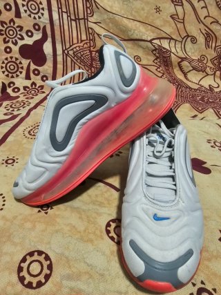Nike Air Max 720 - Poco Uso