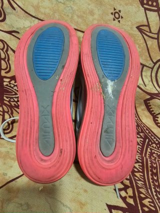 Nike Air Max 720 - Poco Uso