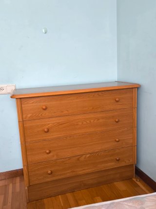 Cómoda de madera 4 cajones