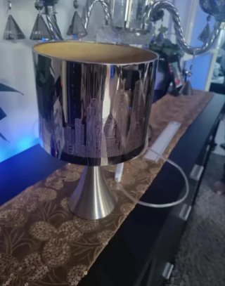 Lámpara de mesa diseño ciudad