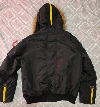 Chaqueta Alpha Industries Negra con Capucha