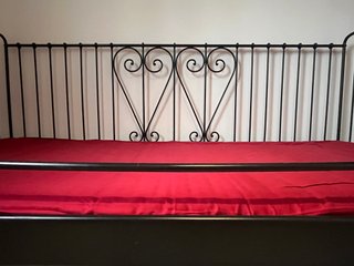 Cama individual negra metalica 90 x 200