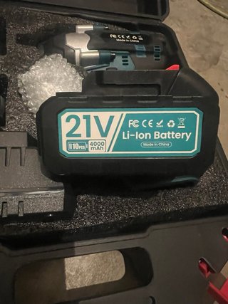Pistola de impacto 21V con baterías