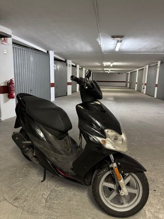 Yamaha Jog RR Negra