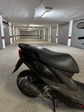 Yamaha Jog RR Negra