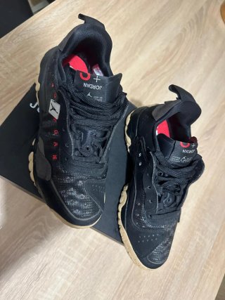 Scarpe Jordan Donna Nero/Beige