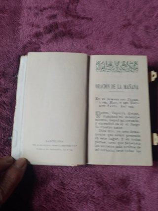 Antiguo libro de comunion
