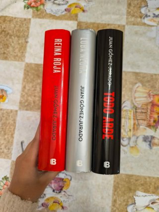 Lote 3 libros de Juan Gómez-Jurado