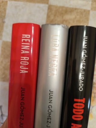 Lote 3 libros de Juan Gómez-Jurado