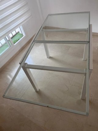 Mesa comedor extensible cristal y metal + 2 sillas