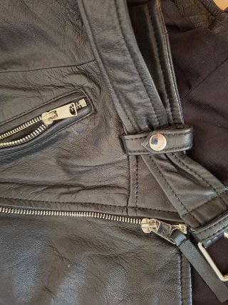 Chaqueta de cuero zara