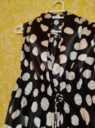 Blusa Y/J lunares blancos y negros