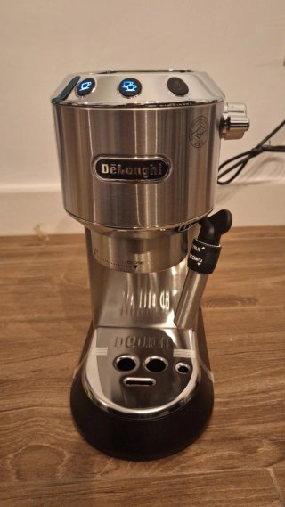 Cafetera DeLonghi Dedica Espresso