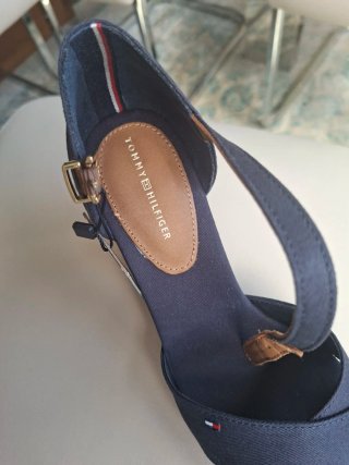 Sandalias Tommy Hilfiger Cuña Azul Marrón