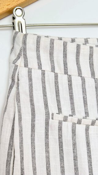 Shorts con minifalda de lino y viscosa