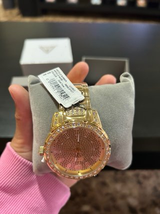 Reloj Guess Dorado con Cristales