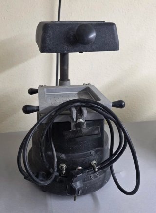Termoformadora Dental T&S 202
