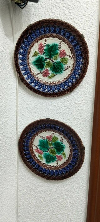 Piatti in Maiolica con Uve