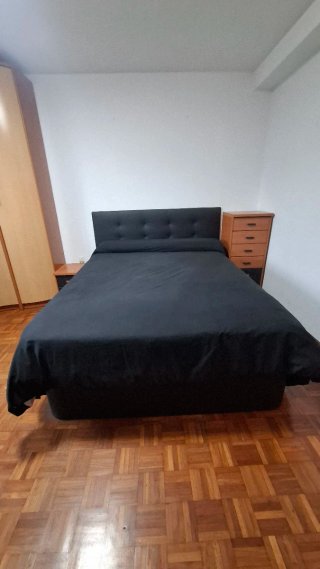 Cabecero de cama tapizado negro