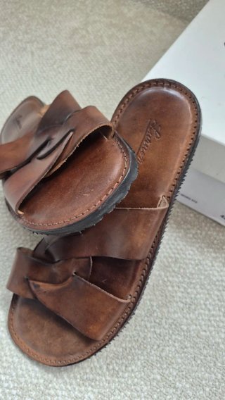 Sandalias LURUEÑA Marrones Piel