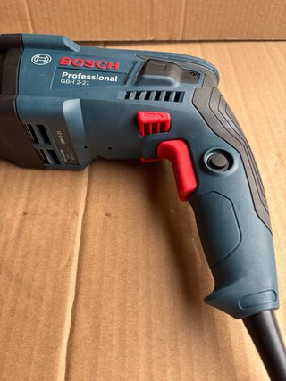 Bosch Professional martillo perforador GBH 2-21