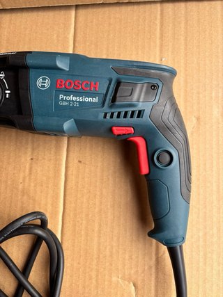 Bosch Professional martillo perforador GBH 2-21