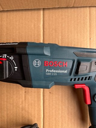 Bosch Professional martillo perforador GBH 2-21
