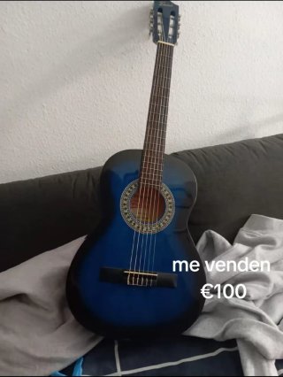 Guitarra azul