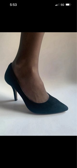 Zapatos de tacón aguja negros para